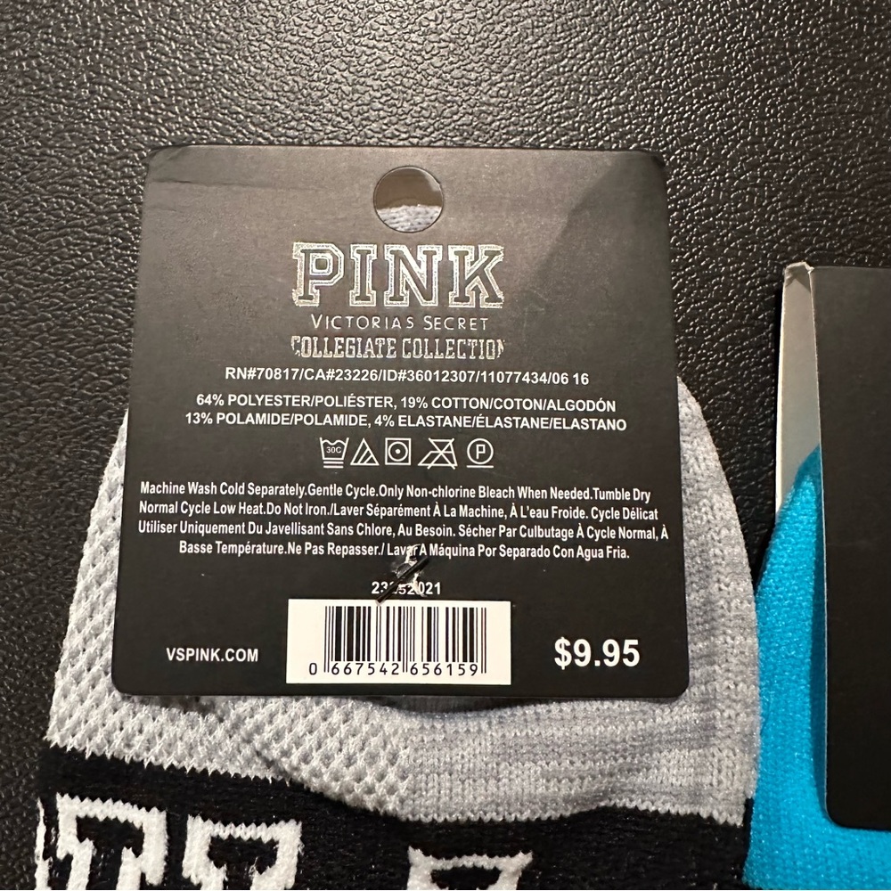 PINK Victoria's Secret Ankle Socks - Picture 6 of 7